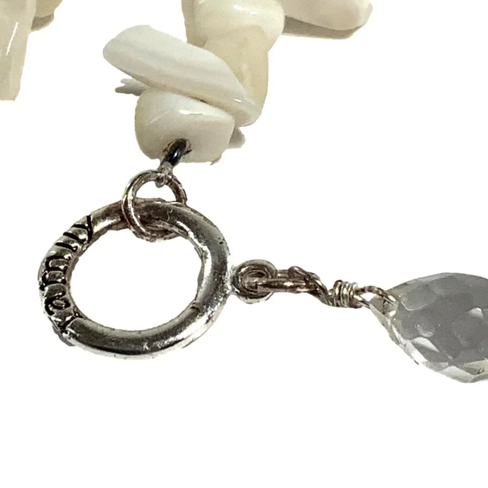 White Shell & Silver 925 Closure Necklace
